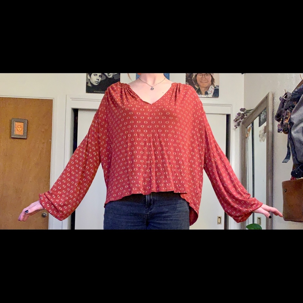 Long sleeve Urban Outfitters top